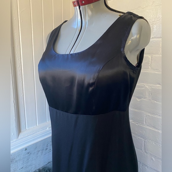 Evening dress - Picture 1 of 4